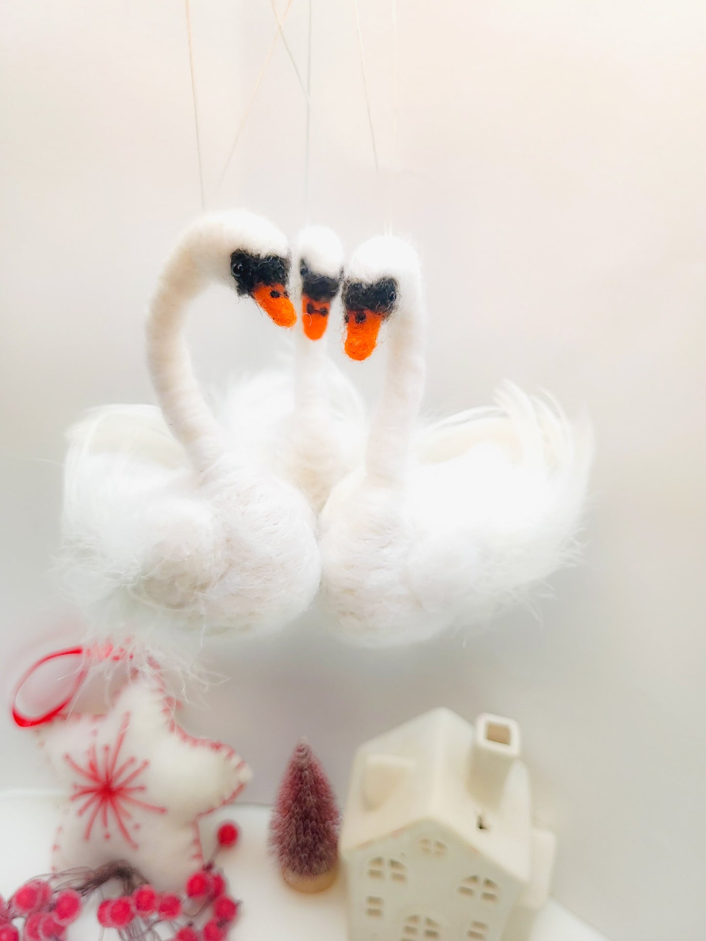 Ornament "Dansul lebedei"