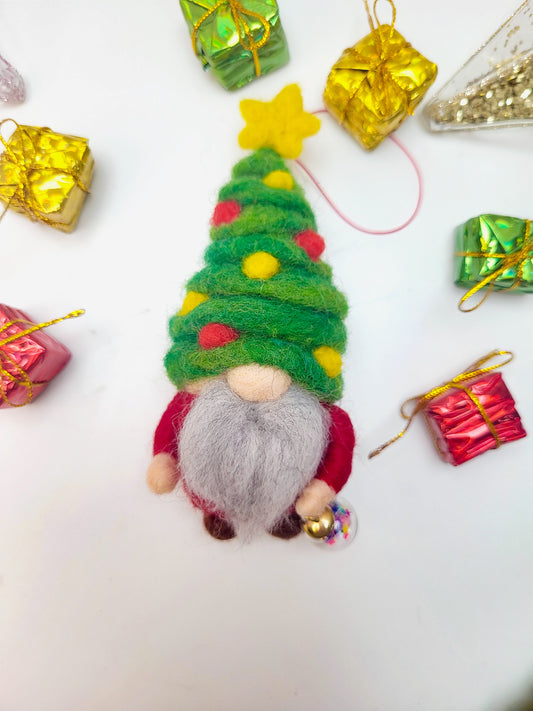 Pitic cu fes brăduț