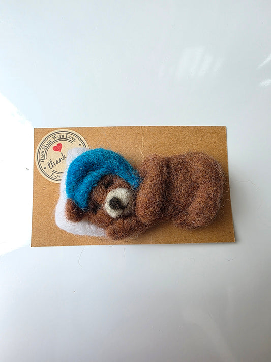 Broșă ursuleț somnoros