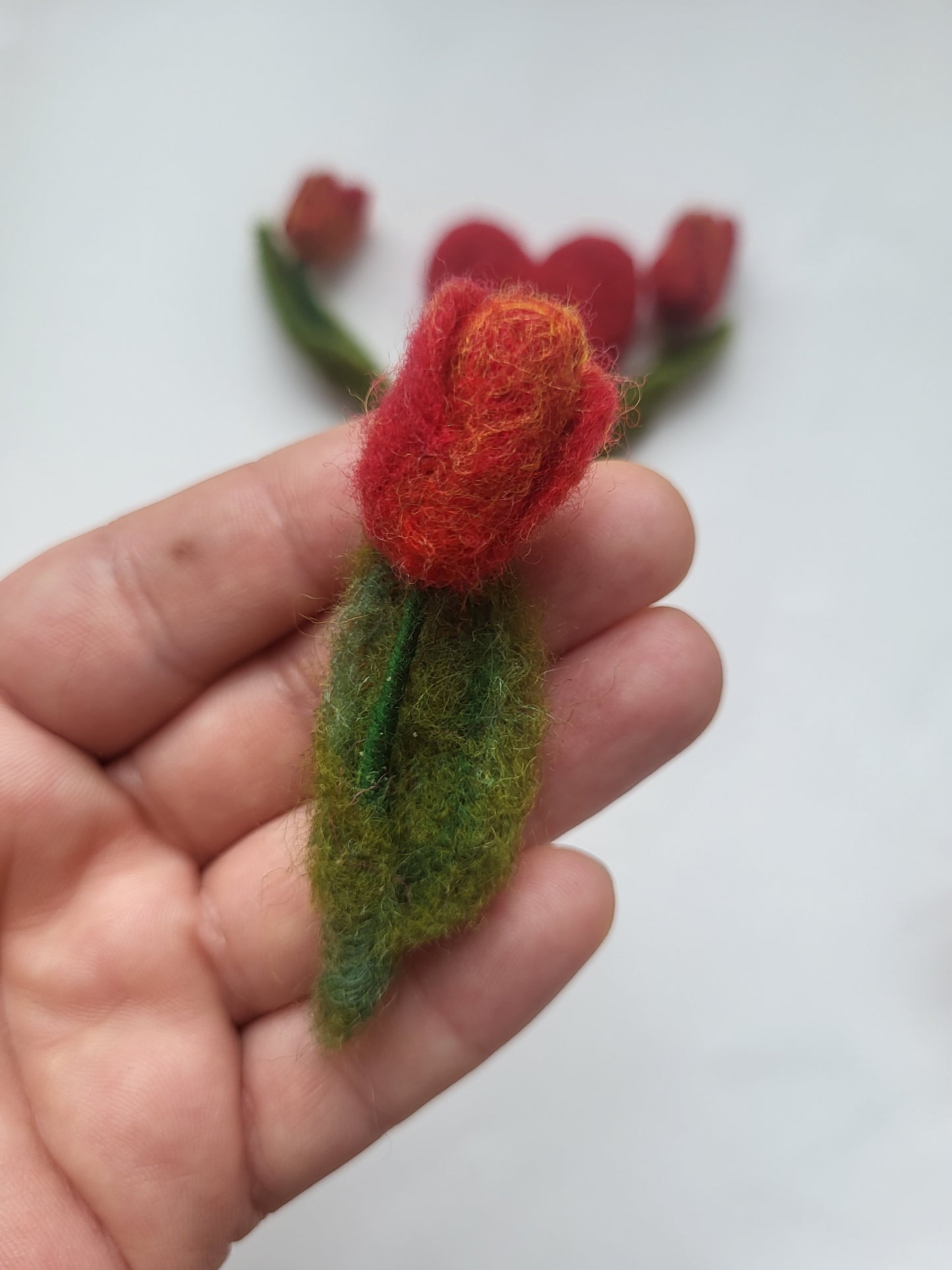 Broșa lalea mică (1 buc)