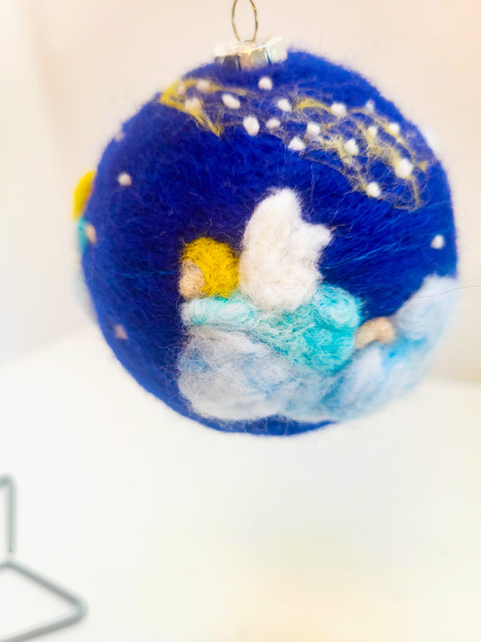 Glob "Îngerași pe norișori"