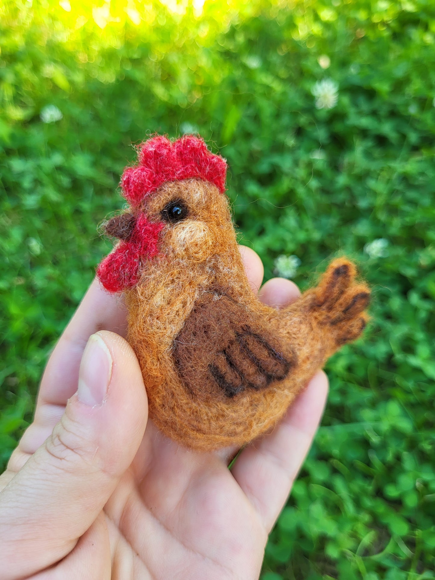 Broșă cocoșel