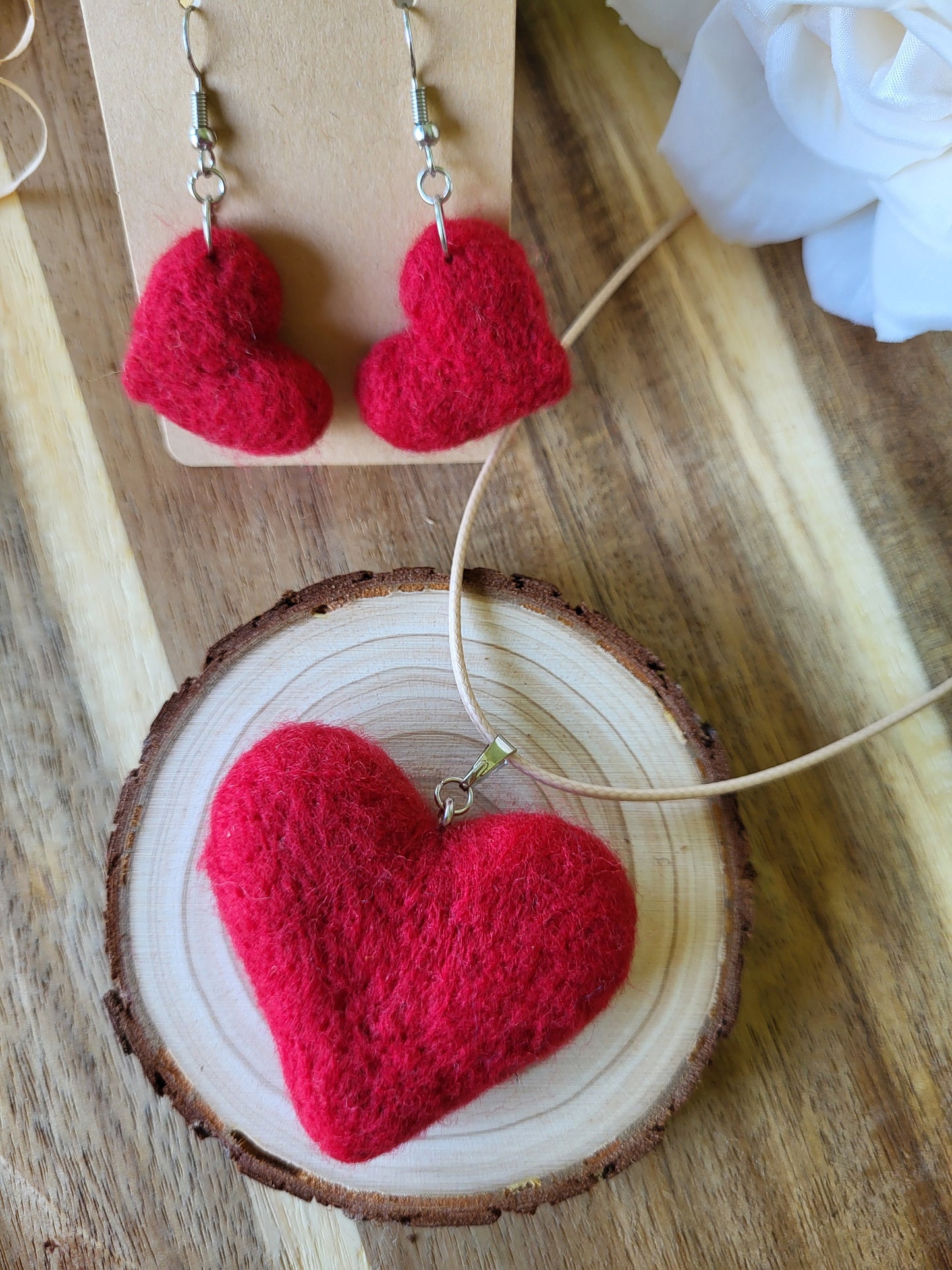 Set "Fiery love" (lănțișor și cercei)