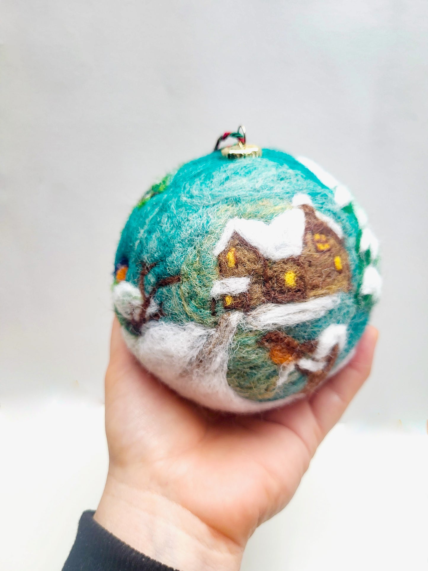 Glob mare "La marginea pădurii"