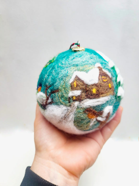 Glob mare "La marginea pădurii"