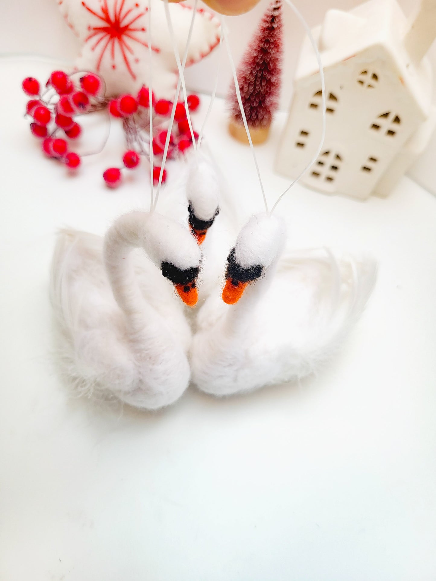 Ornament "Dansul lebedei"