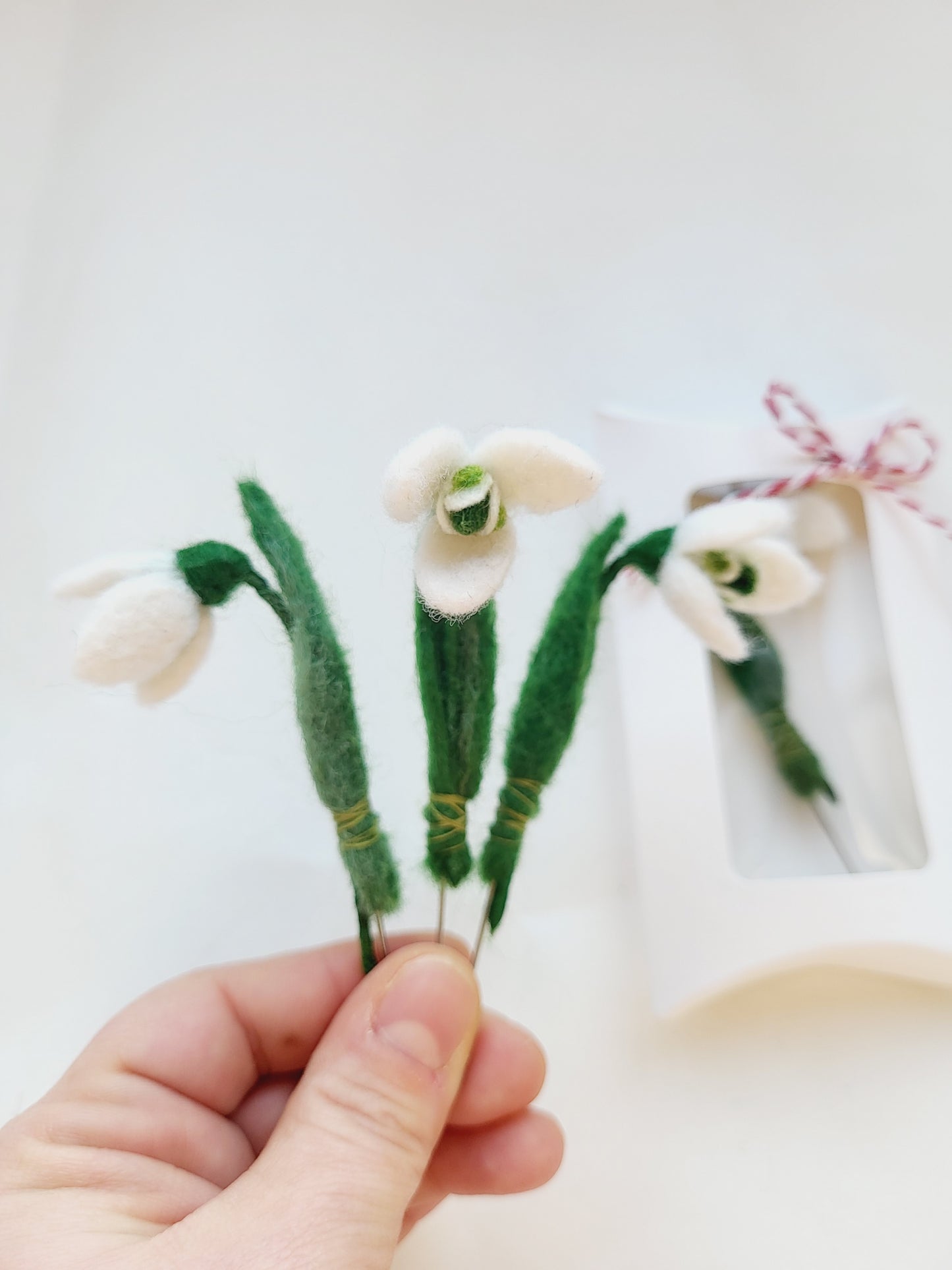 Broșă ghiocel (1 buc)