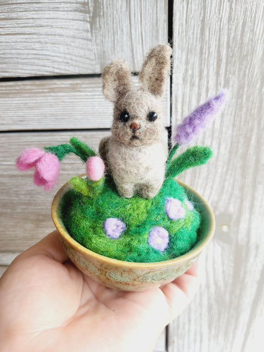 Decorațiune "Iepuraș cu floricele" 2