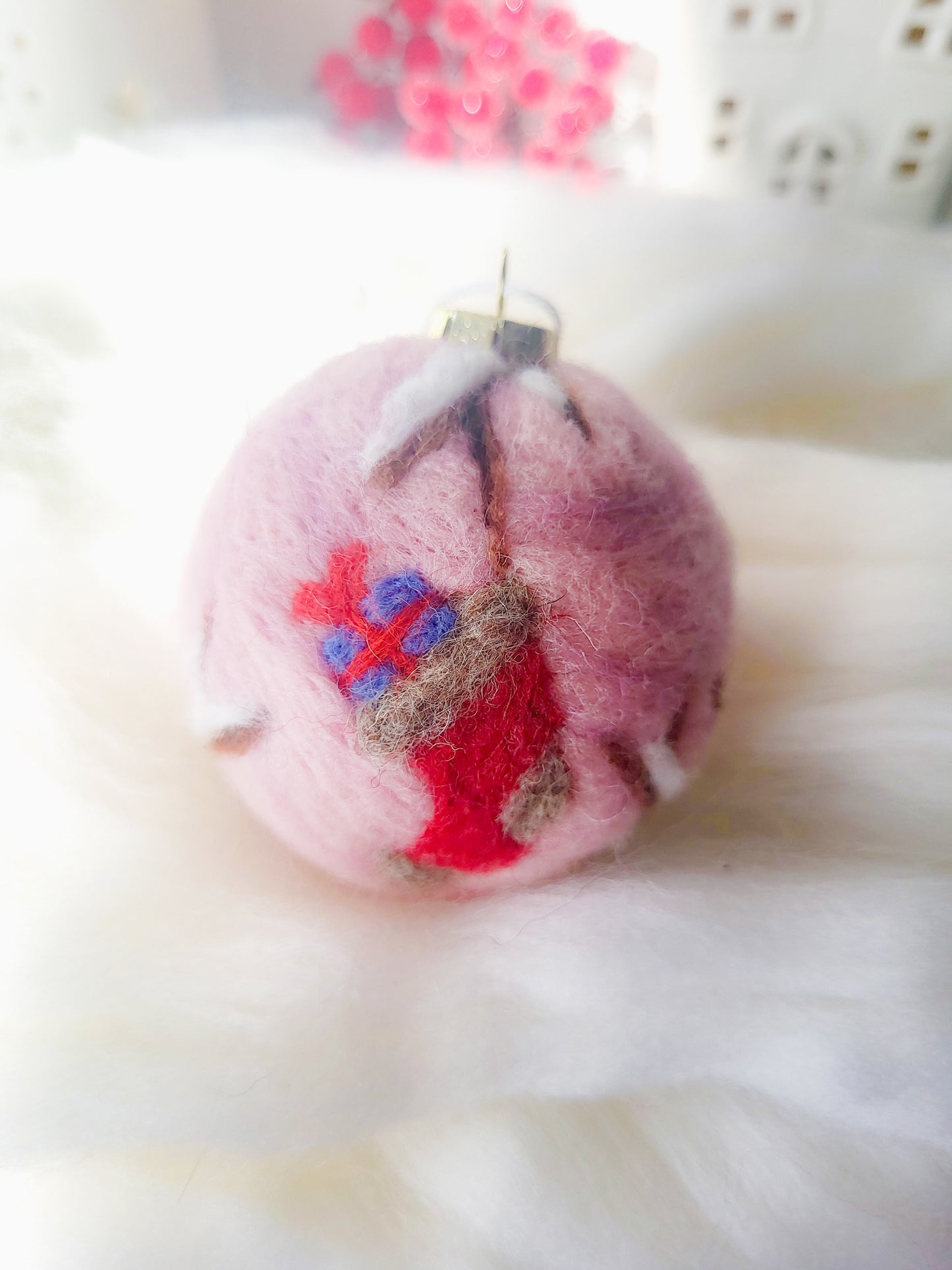 Globuleț "La pieptul mamei"