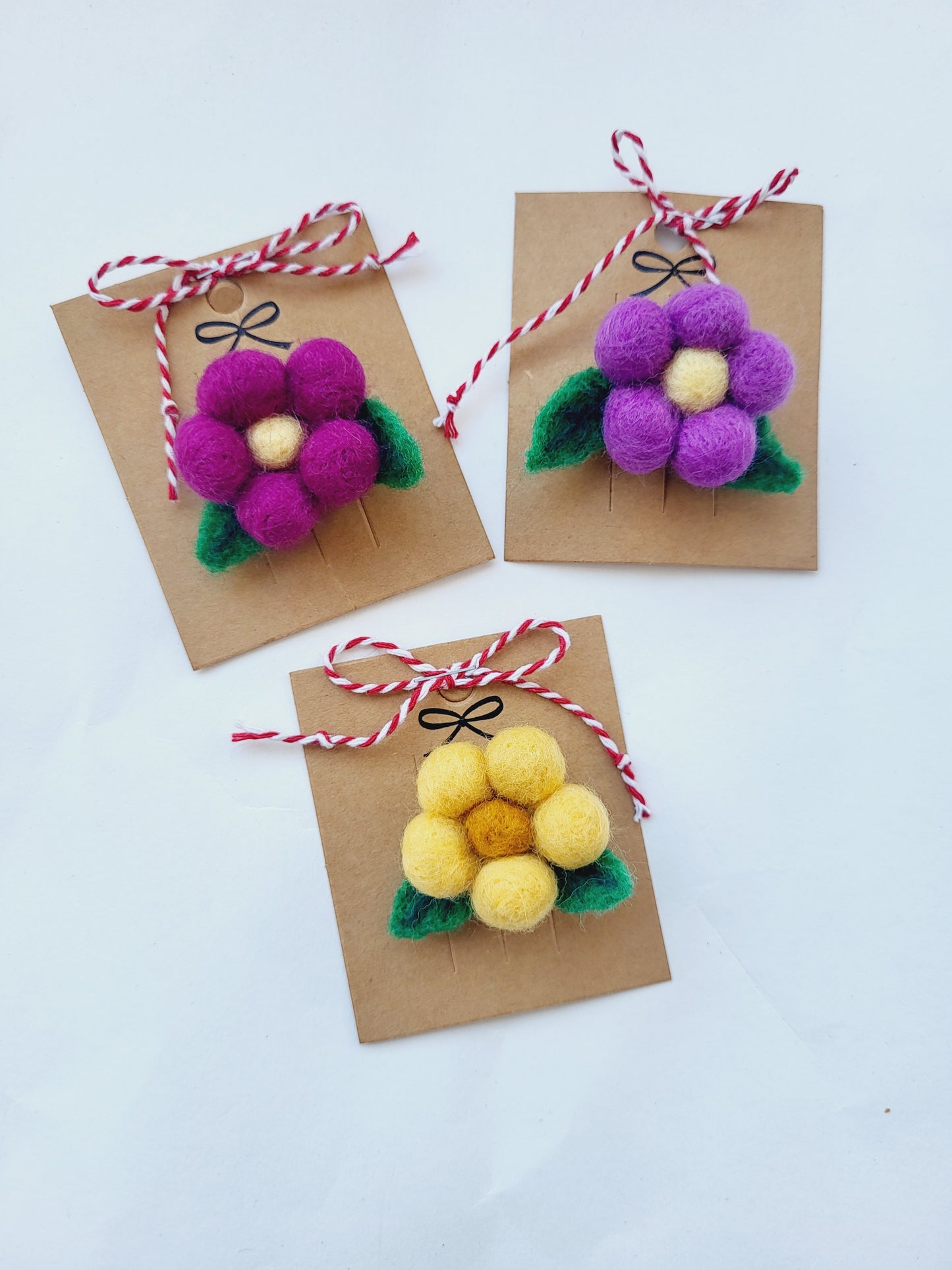 Broșa floricică (1 buc)