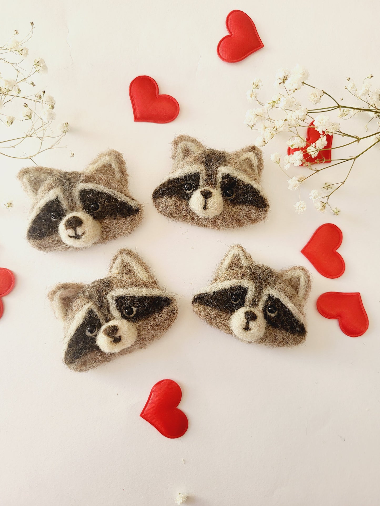 Broșă cap de raton