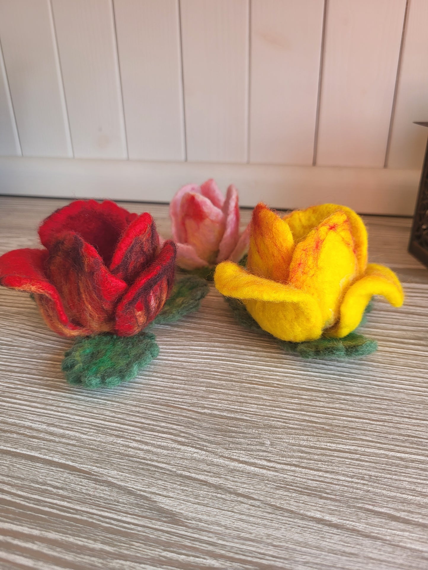 Set 3 suporturi de ou tip floare