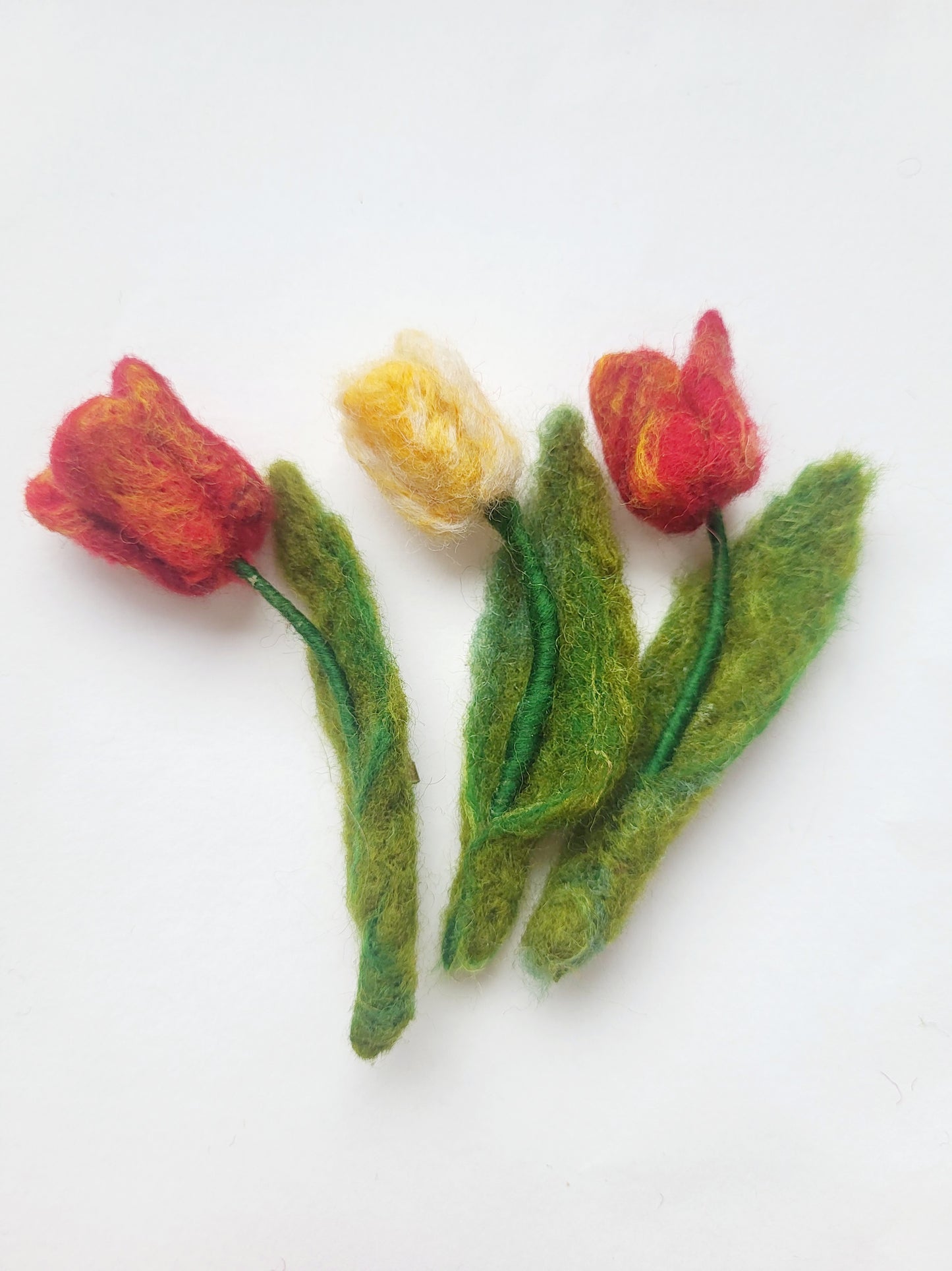 Broșă lalea mare (1 buc)